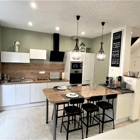 Au Refuge De La Basilique *